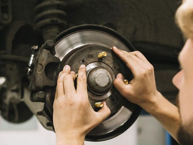 Brakes replacement Wallingford
